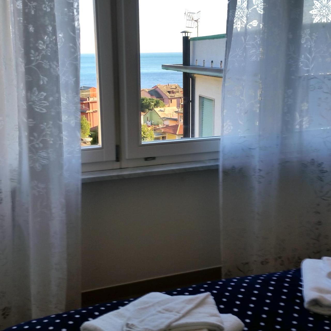 מונטרוסו אל מארה Stunning Seaview Apartment מראה חיצוני תמונה